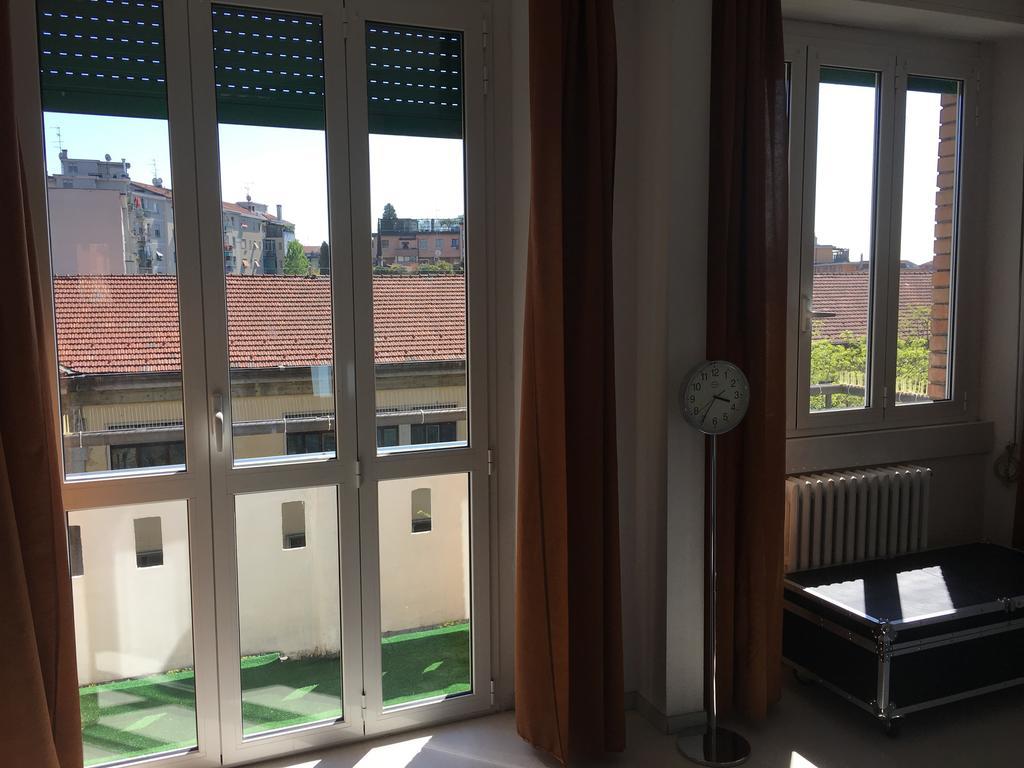 Suite In Town Милано Екстериор снимка